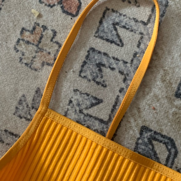 Wilfred ribbed tank in tangerine/sunflower yellow colour - Picture 5 of 10